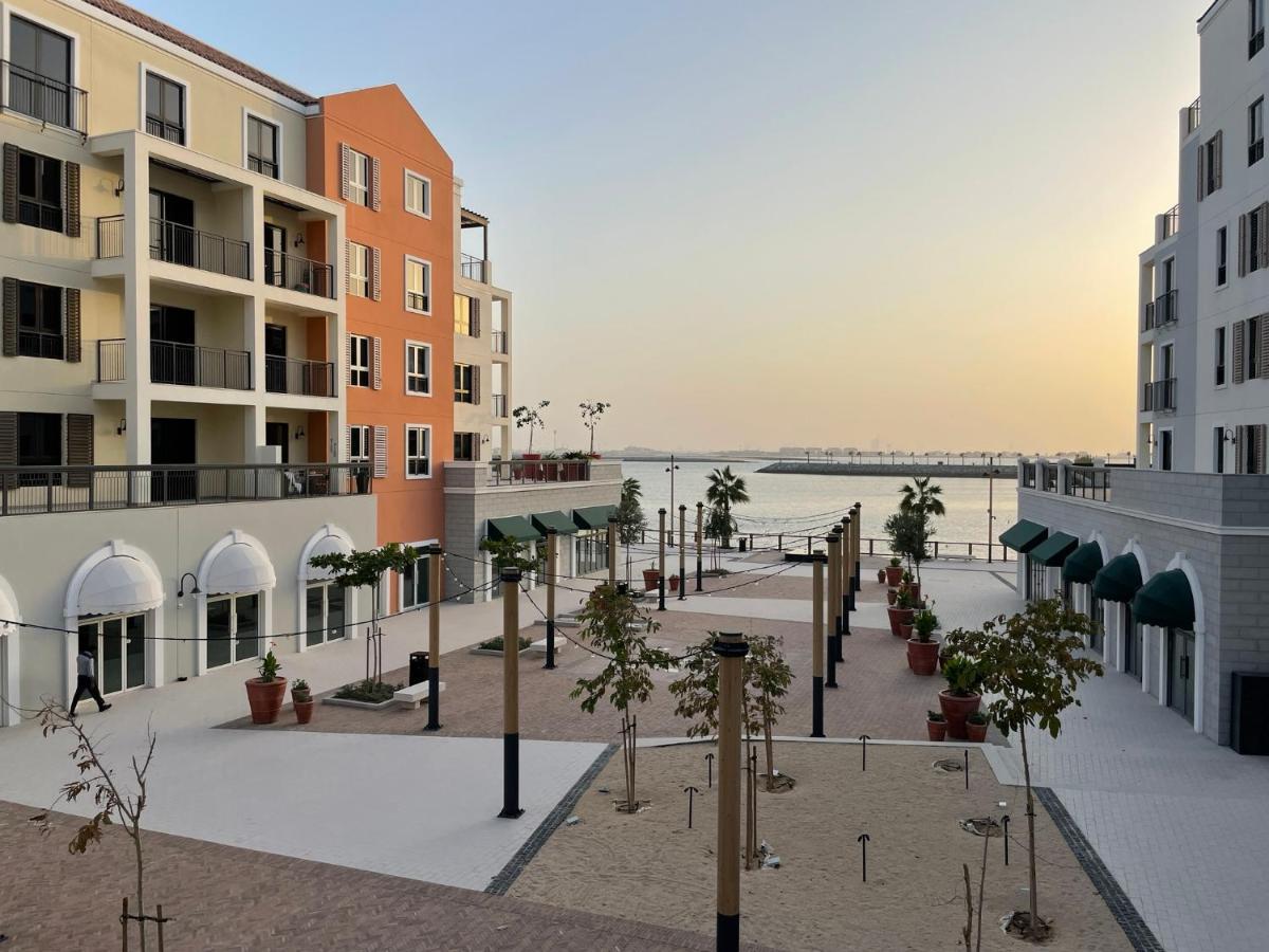 Ultimate Stay - 4 Beds - La Mer - Sunset Marina View Dubai Exterior photo